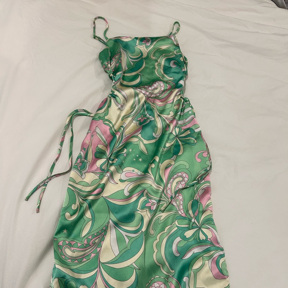 Middie summer dress NEVER WORN